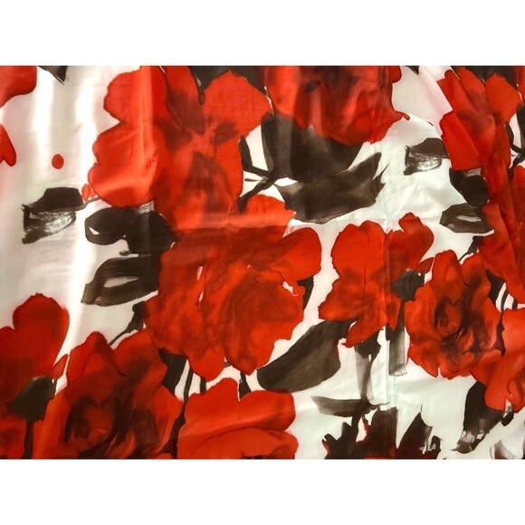 .86 yards_Large Rose Chiffon - Picture 1 of 6